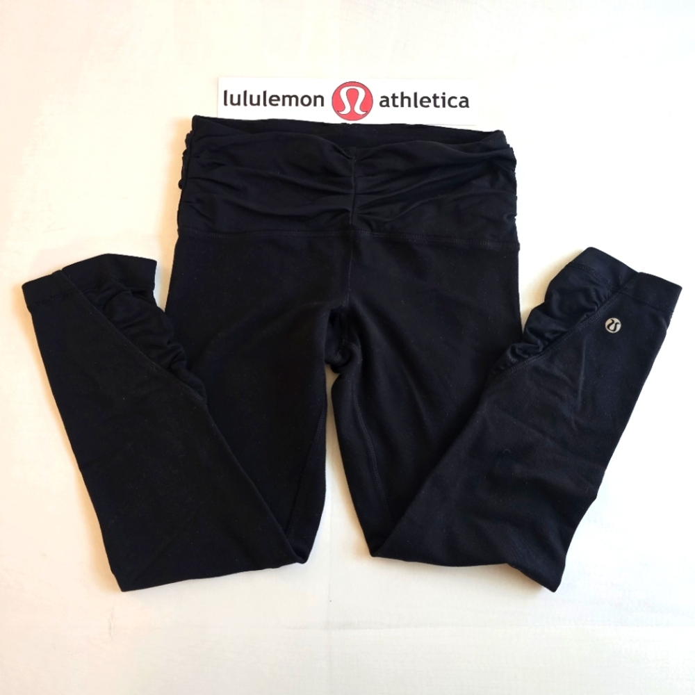 lululemon athletica In The Flow Cropped II Leggings With Ruched Details!!
